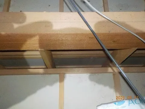 #小屋裏